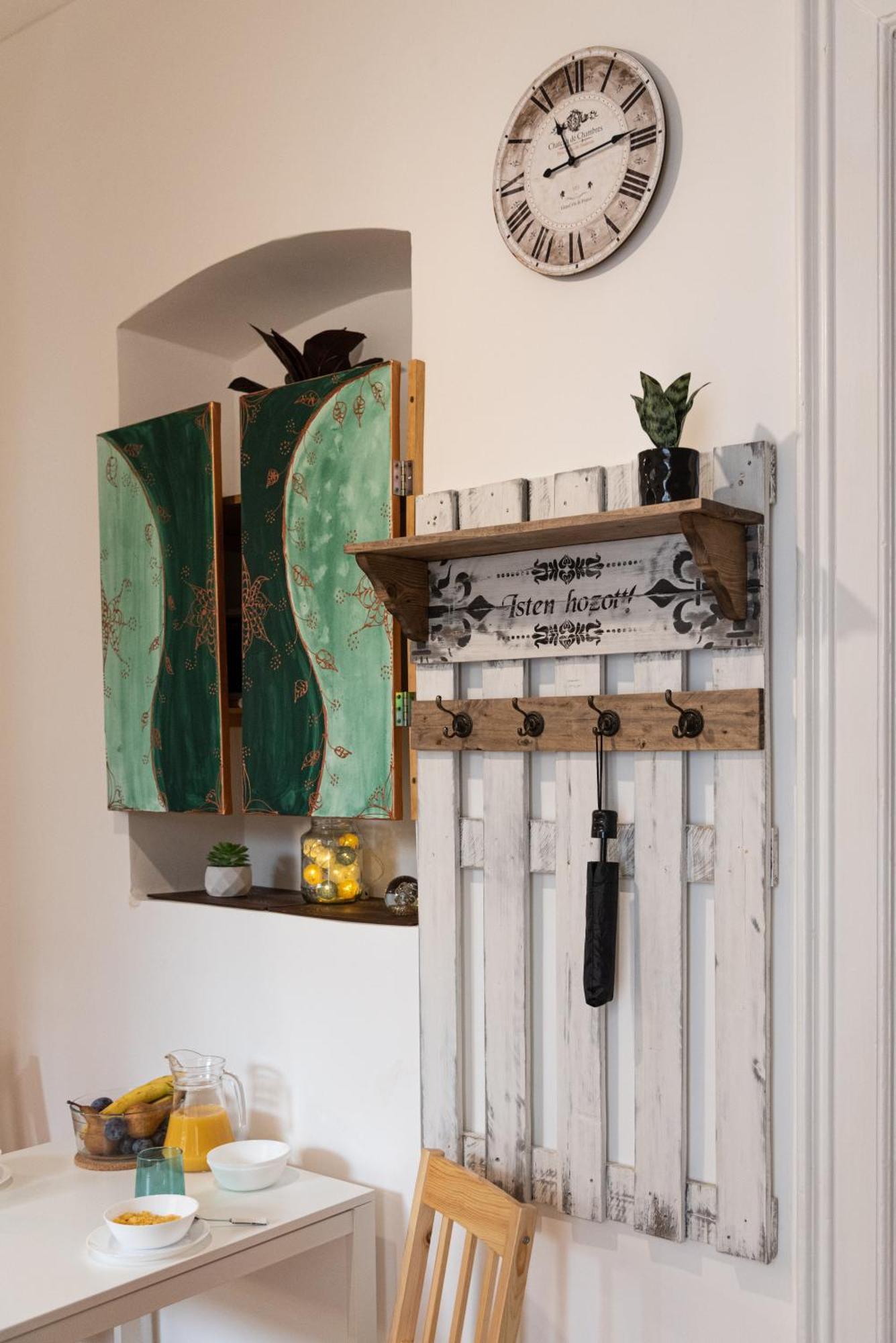 Apartament Viol *